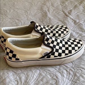 COPY - Checkered vans